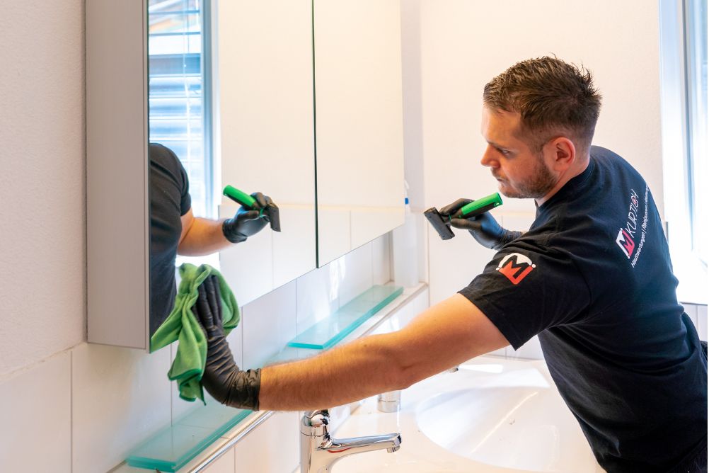 SUSTAINABLE CLEANING PRACTICES: HOW TO MAKE YOUR BUSINESS ENVIRONMENTALLY FRIENDLY
