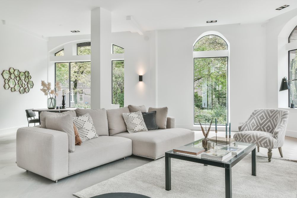 POST-CONSTRUCTION CLEANING FOR LIVING ROOMS