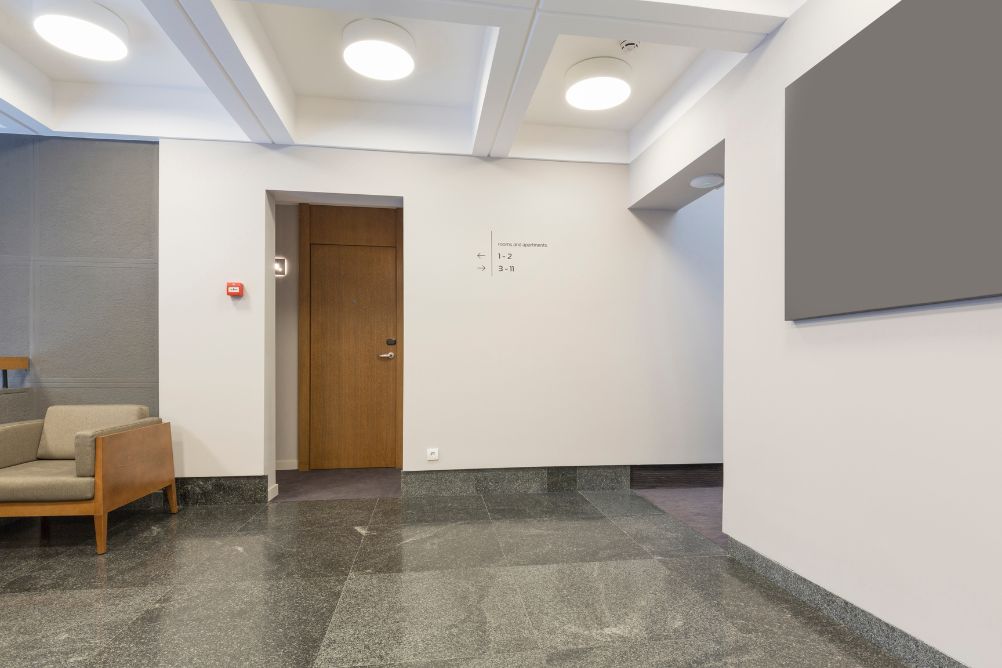 POST-CONSTRUCTION CLEANING FOR APARTMENT BUILDING COMMON AREAS